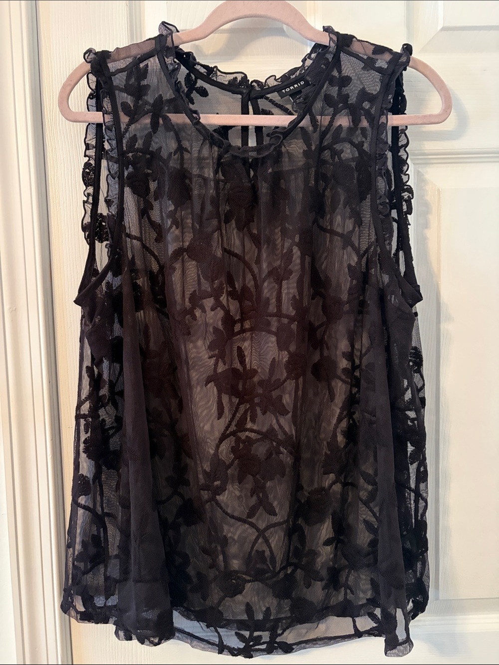 torrid Black Embroidered Sheer Floral Lace Sleeveless Camisole